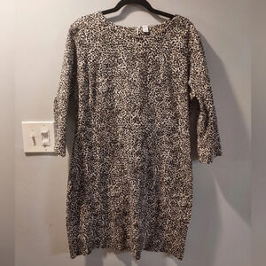 Old Navy Leopard Print 3/4 Sleeve Crew Neckline Dress in Size XL Extra Large
